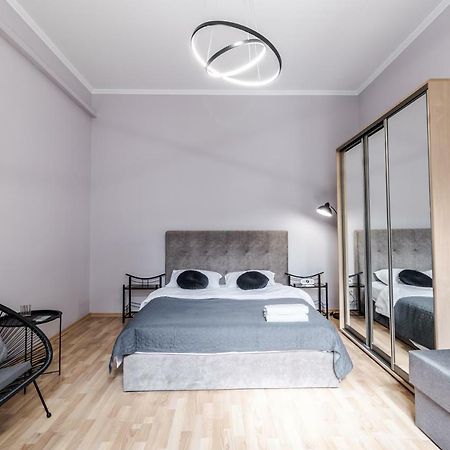 Midwheel Apartment 9 Лвив Екстериор снимка