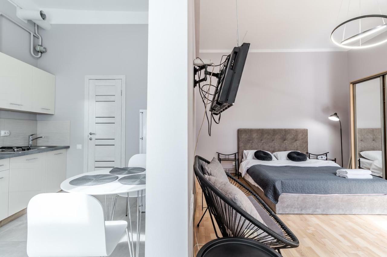 Midwheel Apartment 9 Лвив Екстериор снимка