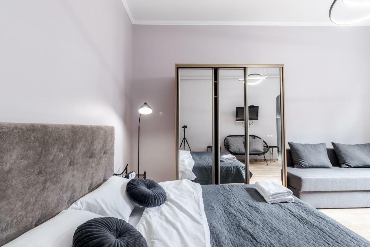 Midwheel Apartment 9 Лвив Екстериор снимка